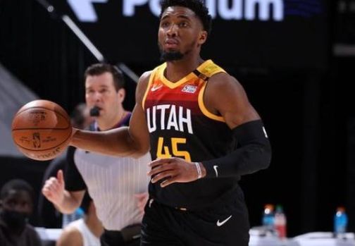 球迷们千万 球迷们千万