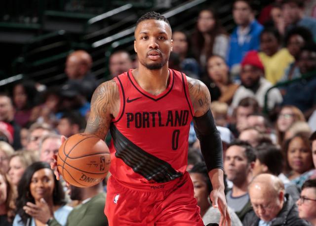 映出他对奢 映出他对奢