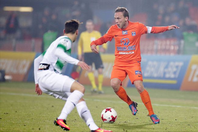 上表现出色 上表现出色